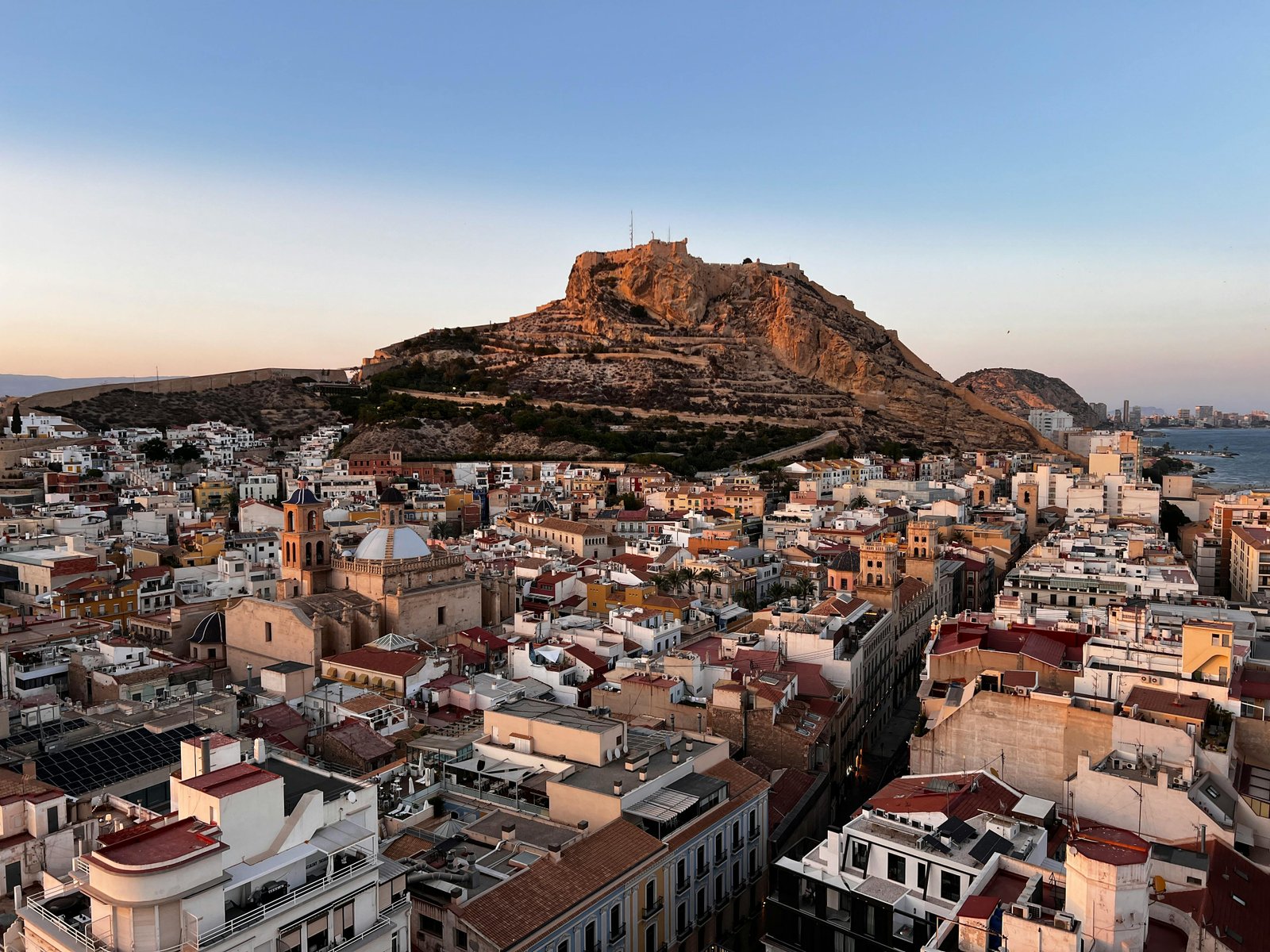 Visit the Santa Barbera Castle